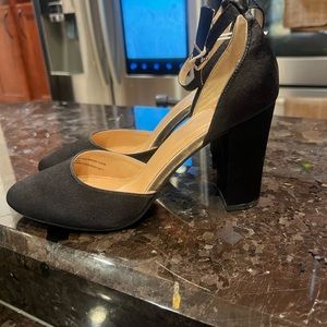 a•n•d e a w y heels